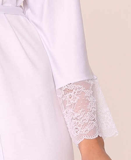 Dámsky župan s čipkovanými rukávmi Fanny biely, veľ. M